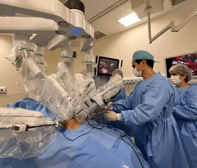 cirurgia por vídeo e robótica